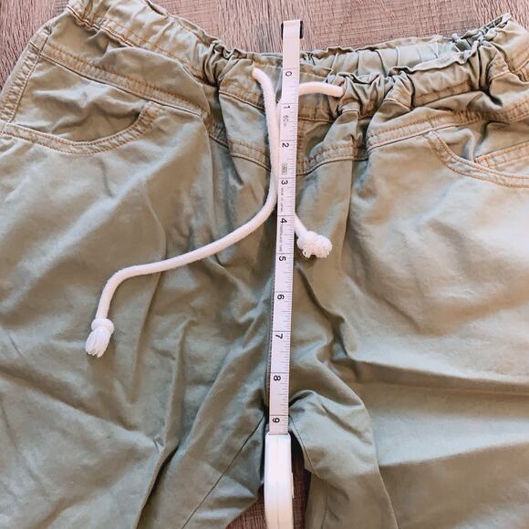 Women's 7/8 Casual Pants in Avocado (S) - Picture 6 of 7